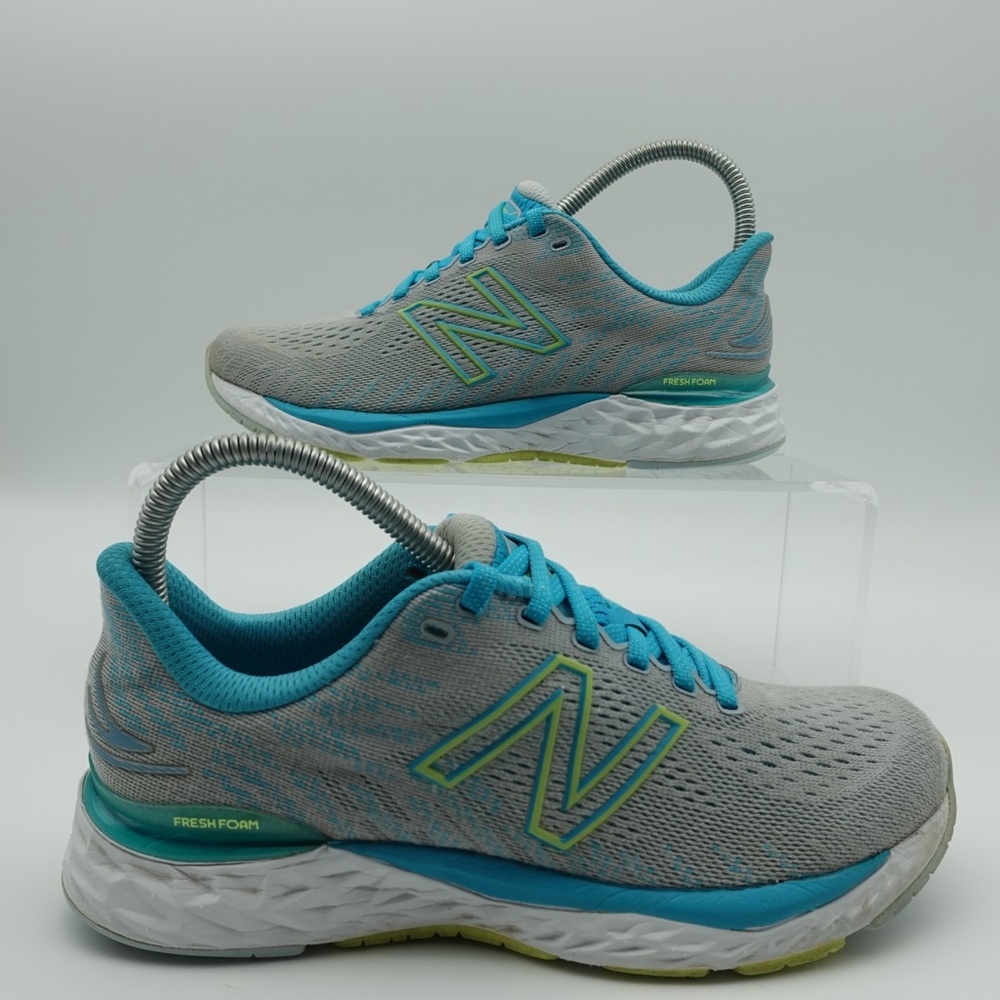 New Balance Fresh Foam X 880 V11 Women Size 7.5 Shoes Blue Running Sneakers - Picture 2 of 10
